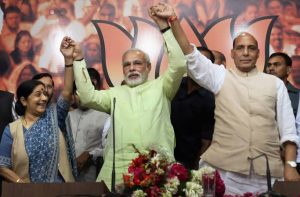 Sushma Swaraj(left) and Rajnath Sing(right) announcing Narendra Modi as BJP’s PM candidate 